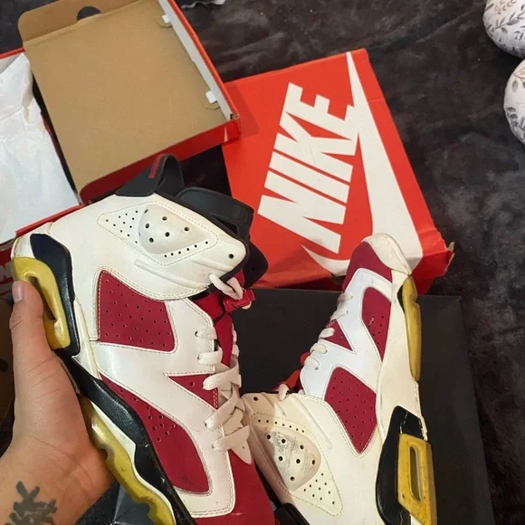 Carmine 6s